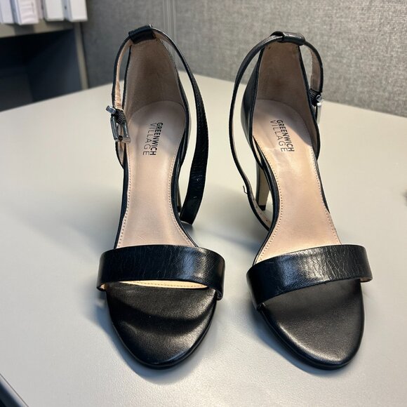 Heeled sandals - Picture 2 of 3